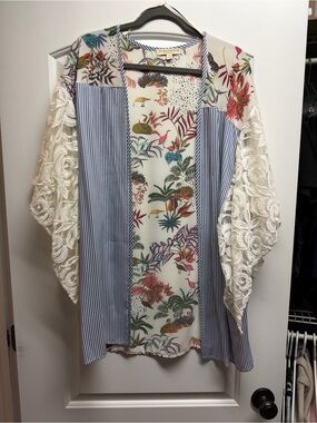 Scrapbook Floral & Stripe Kimono with Lace Sleeves - White Multi